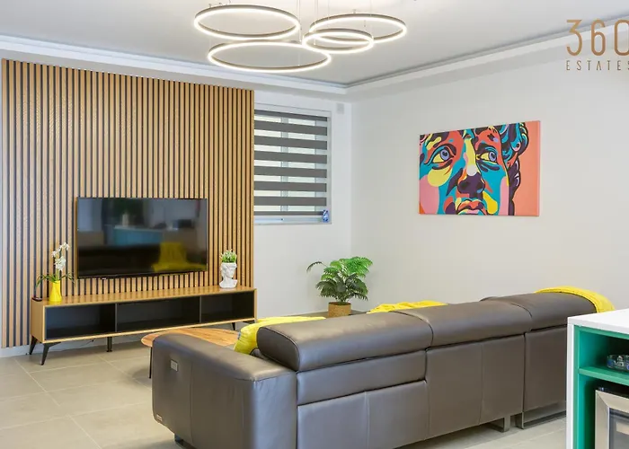 Designer 3Br Home In Charming Marsascala By 360 Estates